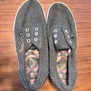 Worn Roxy Sneaker